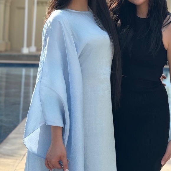 Metallic Blue Butterfly Abaya - Picture 2 of 3